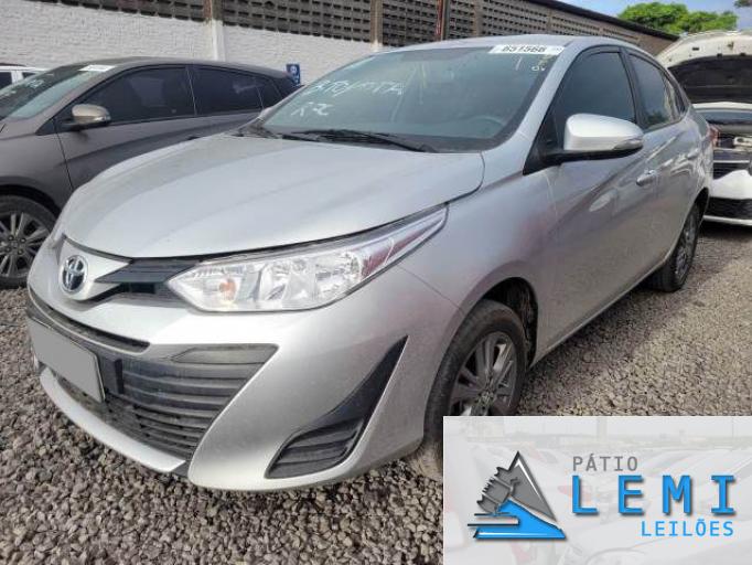 TOYOTA YARIS SEDAN 21/22 TOYOTA YARIS SEDAN 21/22
