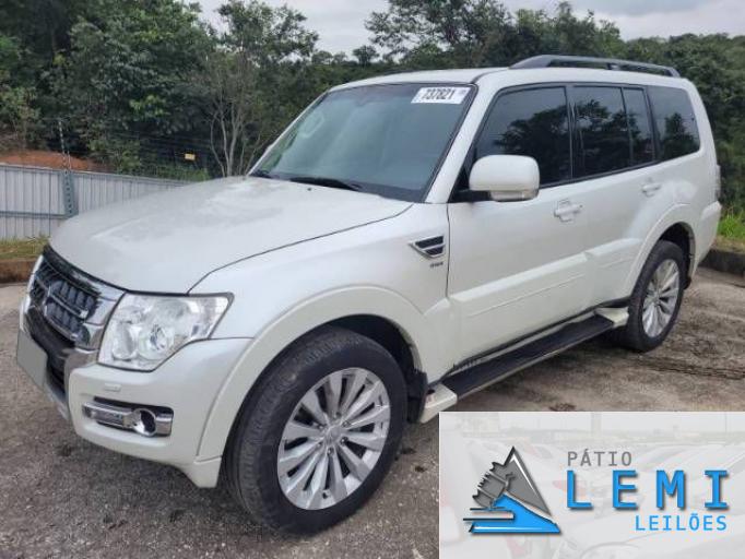 MITSUBISHI PAJERO FULL 18/19 MITSUBISHI PAJERO FULL 18/19