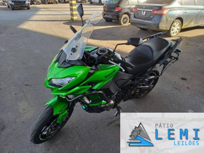KAWASAKI VERSYS 17/17 KAWASAKI VERSYS 17/17