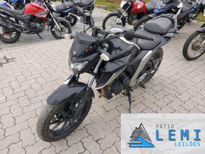 YAMAHA FZ25 FAZER 250 18/18  YAMAHA FZ25 FAZER 250 18/18