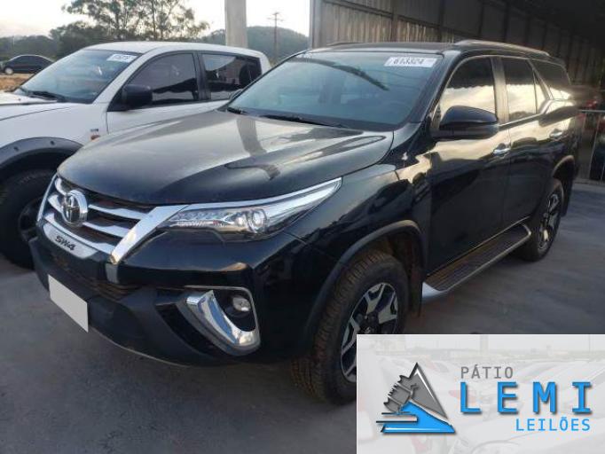 TOYOTA HILUX SW4 19/19 TOYOTA HILUX SW4 19/19