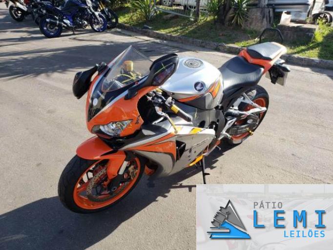 HONDA CB 1000R FIREBLADE 10/10 HONDA CB 1000R FIREBLADE 10/10