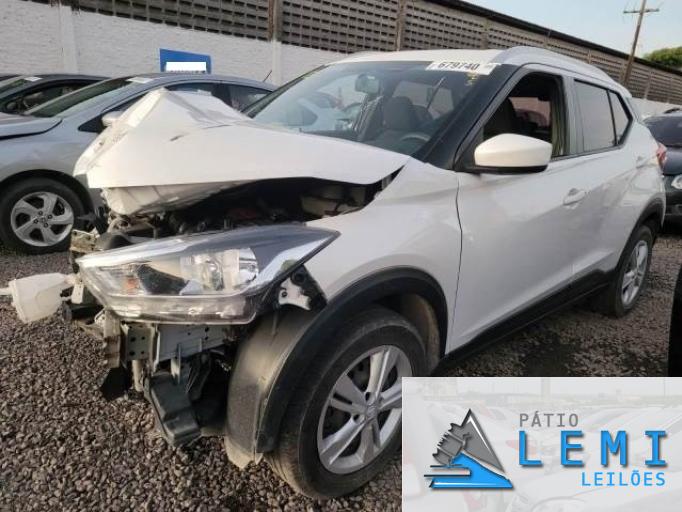 NISSAN KICKS 18/18